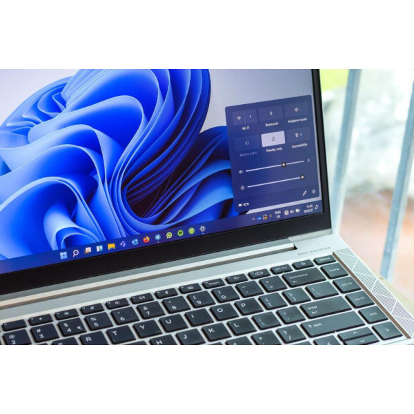Instalación y configuración de sistema operativo